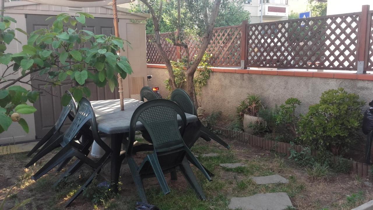 Rainbow House With Garden Villa Viareggio Ngoại thất bức ảnh